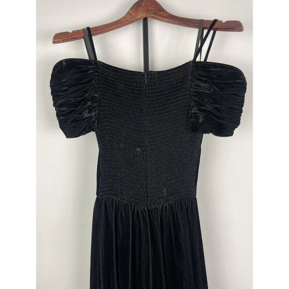 Vintage Moda Intl Black Velvet Goth Off Shoulder Witchy Fit & Flare Dress Size S - Picture 7 of 8